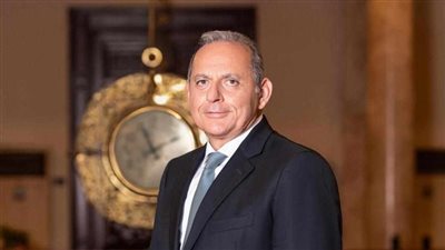 رئيس بنك مصر: استحداث نماذج عمل خاصة لرفع التثقيف المالي والتعريف بالمنتجات والخدمات المصرفية