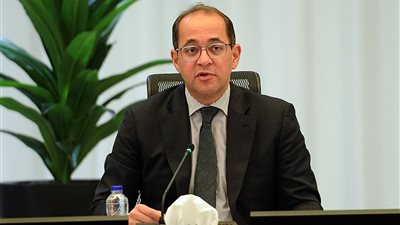 المالية: توفير المخصصات المالية لتعيين أكثر من 75 ألف معلم و30 ألف طبيب و10 آلاف بأجهزة الدولة