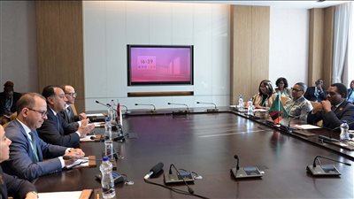 رئيس الوزراء يلتقي رئيس جمهورية زامبيا لاستعراض عدد من الملفات والموضوعات ذات الاهتمام المشترك