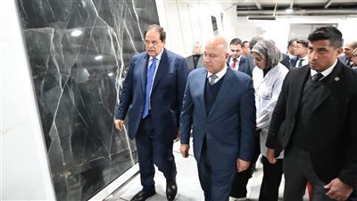 كامل الوزير: نعاهد الرئيس والشعب بالنهوض بالصناعة لتحويل مصر لمركز صناعى اقليمي 