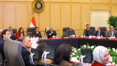 الوزير: تشكيل لجنة لمعاينة المدفن الصحي بالعاشر من رمضان لاستغلاله في تدوير المخلفات 