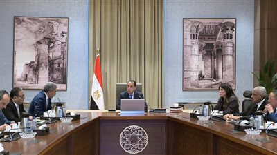 مدبولي: قطاع السياحة يحظى باهتمام كبير من الحكومة بفضل تأثيره السريع على الاقتصاد 