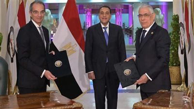 رئيس الوزراء يشهد توقيع بروتوكول تعاون بين 