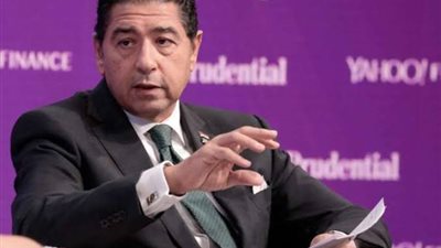  هشام عز العرب يكشف كيف استفاد القطاع المصرفي من الأزمة الاقتصادية (فيديو)