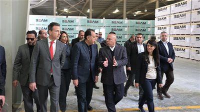 باستثمارات 100 مليون دولار.. رئيس الوزراء يفتتح توسعات مصنع شركة 