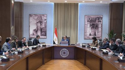 وزير الاتصالات: التجهيز لإطلاق عدد من الخدمات الجديدة واقتصار تقديمها على منصة مصر الرقمية