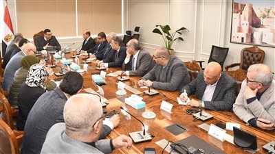 وزير الإسكان: حصر الأراضي التابعة لهيئة المجتمعات العمرانية بالمدن الجديدة لتعظيم الاستفادة منها