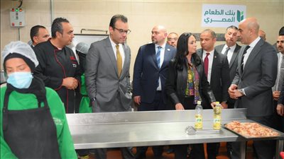 وزيرا التضامن الاجتماعي والتربية والتعليم يزوران مقر بنك الطعام المصري