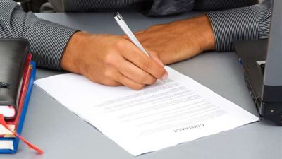 هل يمكن فتح حساب بنكي داخل مصر للمسافرين بالخارج؟