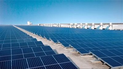 باستثمارات 700 مليون دولار.. مصر توطن صناعة زجاج الألواح الشمسية بالمنطقة الاقتصادية لقناة السويس