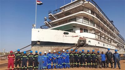 هيئة قناة السويس: الشركة البورسعيدية للأعمال الهندسية تتولى إصلاح الفندق العائم 