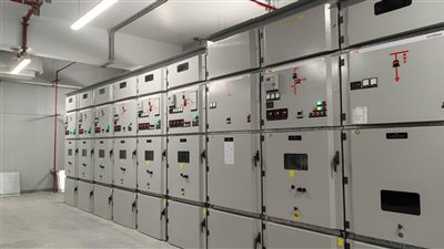 وزير الإسكان: إطلاق التيار الكهربائي بآخر موزع بمنطقة الأعمال المركزية بالعاصمة الإدارية الجديدة