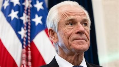 مستشار ترامب: رسوم أبريل الجمركية قد تدر 6 تريليونات دولار في 10 سنوات 