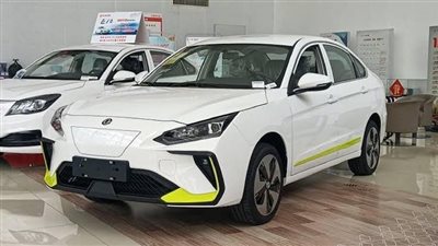 إنتاج أول سيارة كهربائية محلية الصنع.. مصر على موعد مع حدث عالمي يغير وجه الصناعة