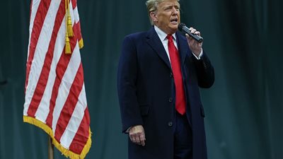 ترامب يوقع أمرًا تنفيذيًا لإنعاش قطاع تعدين الفحم في الولايات المتحدة