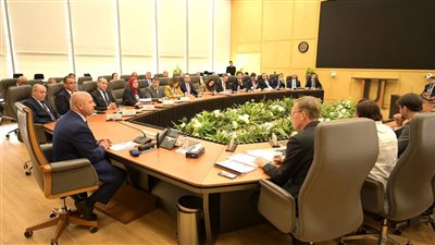 مصر وفرنسا تبحثان ضخ استثمارات جديدة في قطاعات استراتيجية ضمن تعزيز الشراكة الاقتصادية