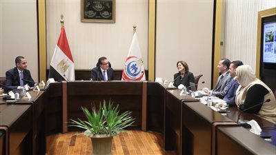 وزير الصحة يبحث مع «نوفارتس مصر» التوسع في صناعة الدواء وتصديره للأسواق العالمية