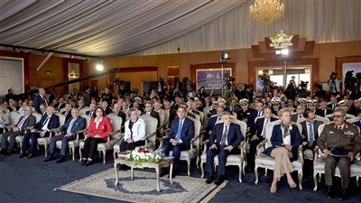 مدبولي: قناة السويس محرك أساسي في خطط التنمية