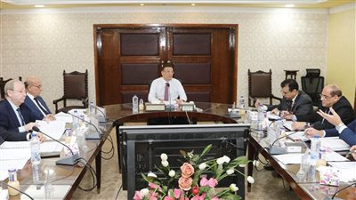 وزير الزراعة يوجه بتعظيم الإيرادات والتوسع في مشروعات جمعيات الإصلاح الزراعي