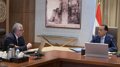 8.301 مليار دولار تعاقدات استثمارية باقتصادية القناة بدءا من العام المالي 2022-2023 حتى مارس 2025