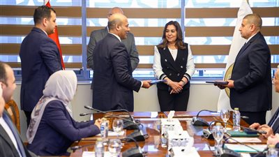 توقيع عقد مشروع «30 مليون بيضة مائدة» بمدينة الخانكة