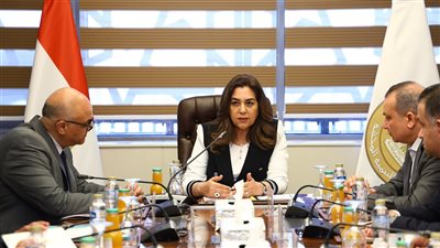 وزيرة التنمية المحلية تبحث فرص استثمارية في القليوبية مع صندوق التنمية الحضرية