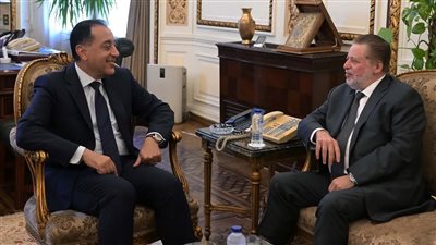 مدبولي يتابع مع محافظ البنك المركزي جهود تعزيز احتياطات النقد الأجنبي لتوافر مستلزمات الإنتاج