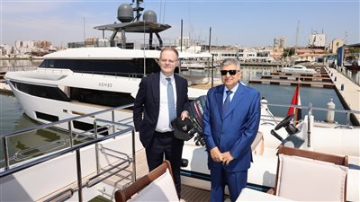 أسامة ربيع: قناة السويس القلب النابض للتجارة العالمية وركنا رئيسيا لاستقرار سلاسل الإمداد 