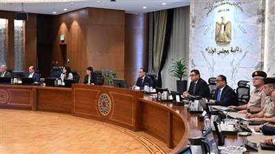 رئيس الوزراء يتابع الموقف التنفيذي للمرحلة الأولى من المبادرة الرئاسية 