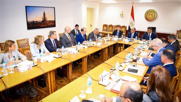 وزير الخارجية والهجرة