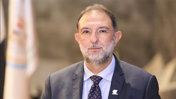 الدكتور طارق الهوبي