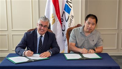 باستثمارات 60 مليون دولار.. توقيع عقد مشروع لإنتاج مواد التغليف بمنطقة القنطرة غرب  