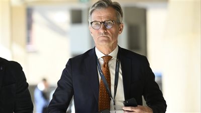 محافظ البنك المركزي السويدي: التضخم قد ينخفض أكثر من التوقعات وسط ضعف النمو العالمي