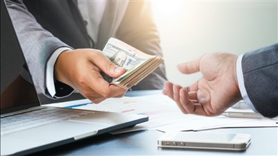 نصائح للمقترضين.. كيف تختار البنك المناسب للقرض الشخصي؟ 