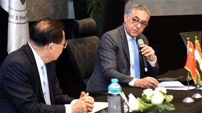 مصر والصين تبحثان تعزيز الشراكة الاستثمارية.. 300 مليون دولار استثمارات جديدة في صناعة السيارات