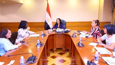  وزيرة التضامن تبحث تعزيز الشراكة بين صندوق دعم الصناعات الريفية و