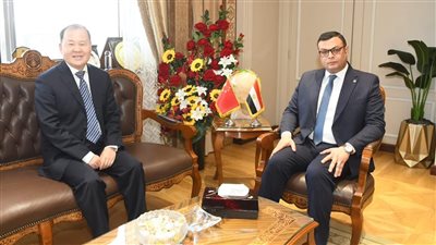 الشربيني يستقبل نائب وزير الإسكان الصيني لبحث مجالات التعاون المشترك