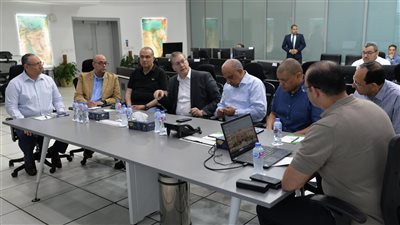 وزيرا الكهرباء والبترول يتفقدان مركز التحكم في شبكة الغاز لمتابعة استعدادات الصيف