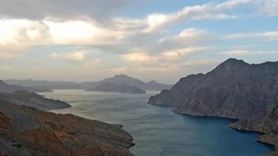 لعدم تعطيل تدفقات النفط.. أمريكا تدعو الصين لمنع إيران من إغلاق مضيق هرمز