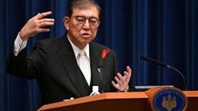 رئيس وزراء اليابان يضغط على ترامب لإلغاء الرسوم الجمركية على السيارات