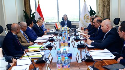 التموين: متابعة دورية للمخزون الاستراتيجي من السلع وتأكيد على انتظام سلاسل الإمداد