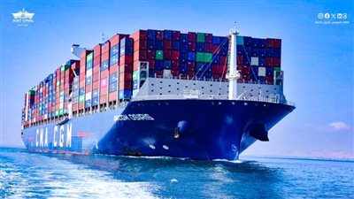 أسامة ربيع: عودة تدريجية لسفن الحاويات العملاقة إلى قناة السويس (صور)