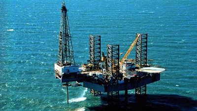 وزارة البترول: انهيار حفار بحري متقادم في رأس غارب بخليج السويس