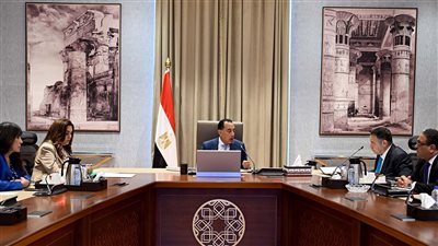 مدبولي يوجه بالتزام فنادق البحر الأحمر بتشغيل محطات تحلية المياه الخاصة بها