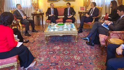 وزير الاتصالات: هناك جهود كبيرة مبذولة لتنفيذ استراتيجية مصر الرقمية لتنمية صناعة التعهيد