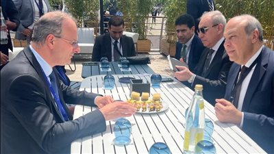 الطيران المدني يعرض فرص الاستثمار في المطارات المصرية خلال لقاءات باريس الدولية