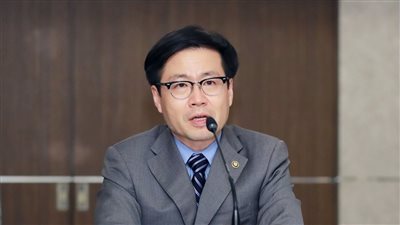 سيول تبدأ مفاوضات 