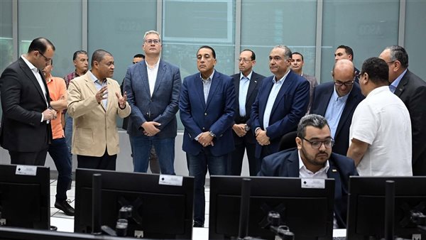 رئيس الوزراء خلال