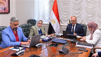 وزير العمل يوجه مكاتب التمثيل بالخارج بالتواصل مع الشركات لتوفير فرص عمل للشباب المصري