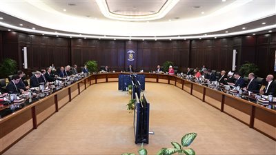 الحكومة توافق على ترقية موظفي الجهاز الإداري المستوفين للمدد البينية بدءًا من يوليو المقبل